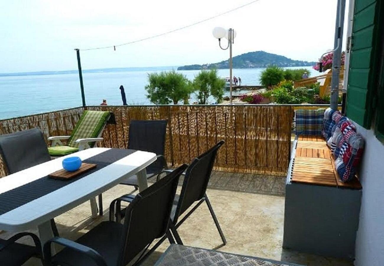 Holiday Home Villa Jadran - 10 M From Beach เปรโก ภายนอก รูปภาพ