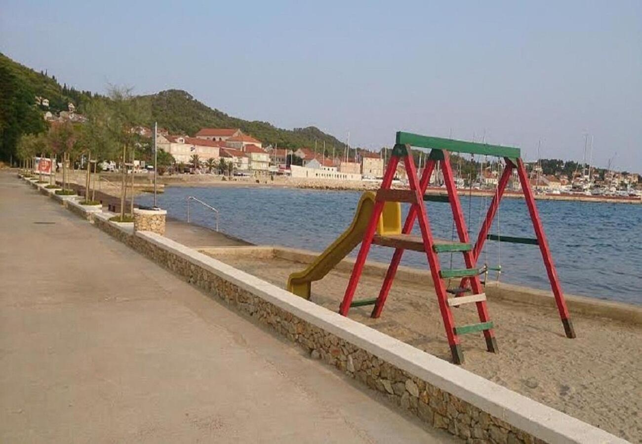 Holiday Home Villa Jadran - 10 M From Beach เปรโก ภายนอก รูปภาพ