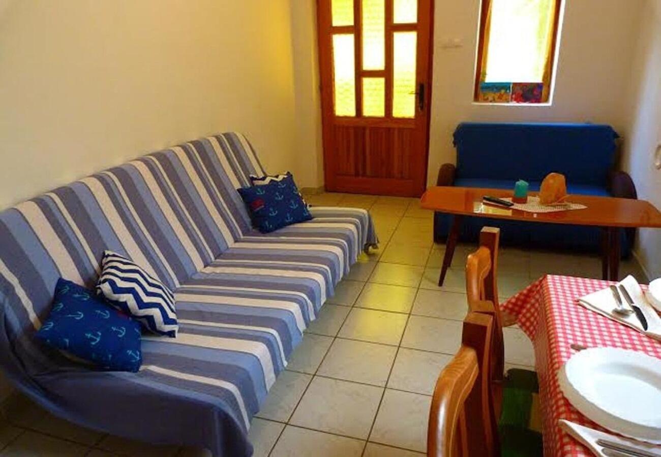 Holiday Home Villa Jadran - 10 M From Beach เปรโก ภายนอก รูปภาพ